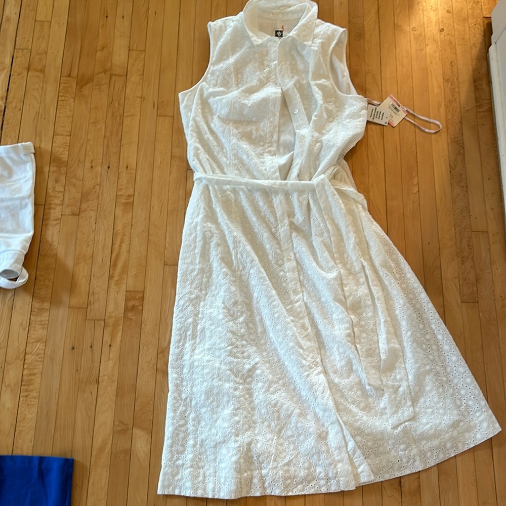 Anne Klein White button down Eyelet dress 10 NWT